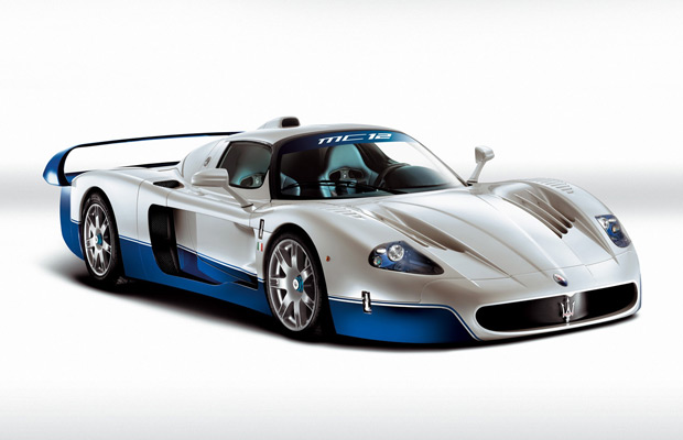 El MC12 comparte chasis, motor y transmisión con el Enzo