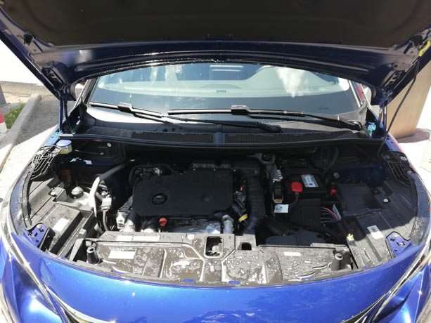 El nuevo motor 1.5 BlueHDI tiene un comportamiento suave y un buen empuje en todo el espectro de revoluciones.