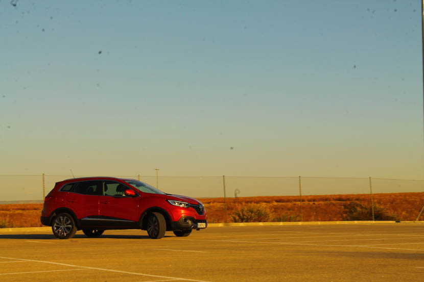 El comportamiento del coche es bueno, con una dirección algo blanda pero en ningún momento peligrosa