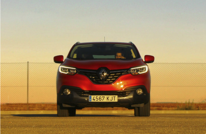 El frontal del Kadjar está presidido por el gran rombo de Renault