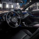 c-hr-interior-dashboard-angle-full_tcm-1014-728486