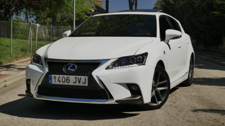 Prueba Lexus CT 200h: Aspecto joven, consumos reducidos