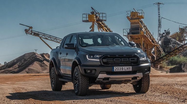Prueba FORD RANGER RAPTOR: Rey de las pistas.