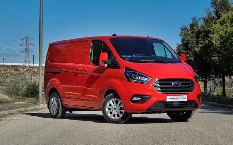 PRUEBA Ford Transit Phev: «Aún no están preparadas»