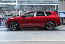 BMW iX3: la planta de Debrecen alcanza las 50.000 unidades y acelera la Neue Klasse