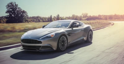 Aston Martin Vanquish, un V12 con carácter inglés