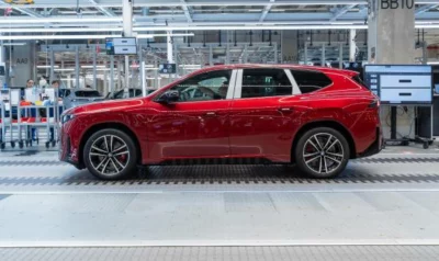 BMW iX3: la planta de Debrecen alcanza las 50.000 unidades y acelera la Neue Klasse