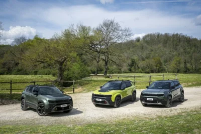 Gama Jeep Avenger en una fotografía oficial de la marca