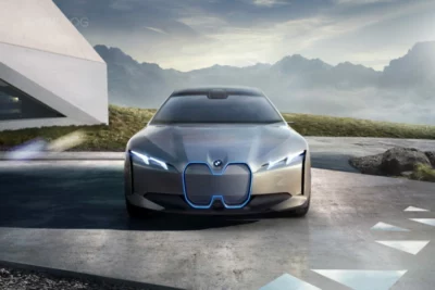 Llega el BMW i Vision Dynamics para imponerse al rey del segmento, el TESLA Model S